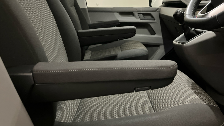 Volkswagen Transporter T32 Lwb Diesel 2.0 TDI 150 Highline Kombi Van